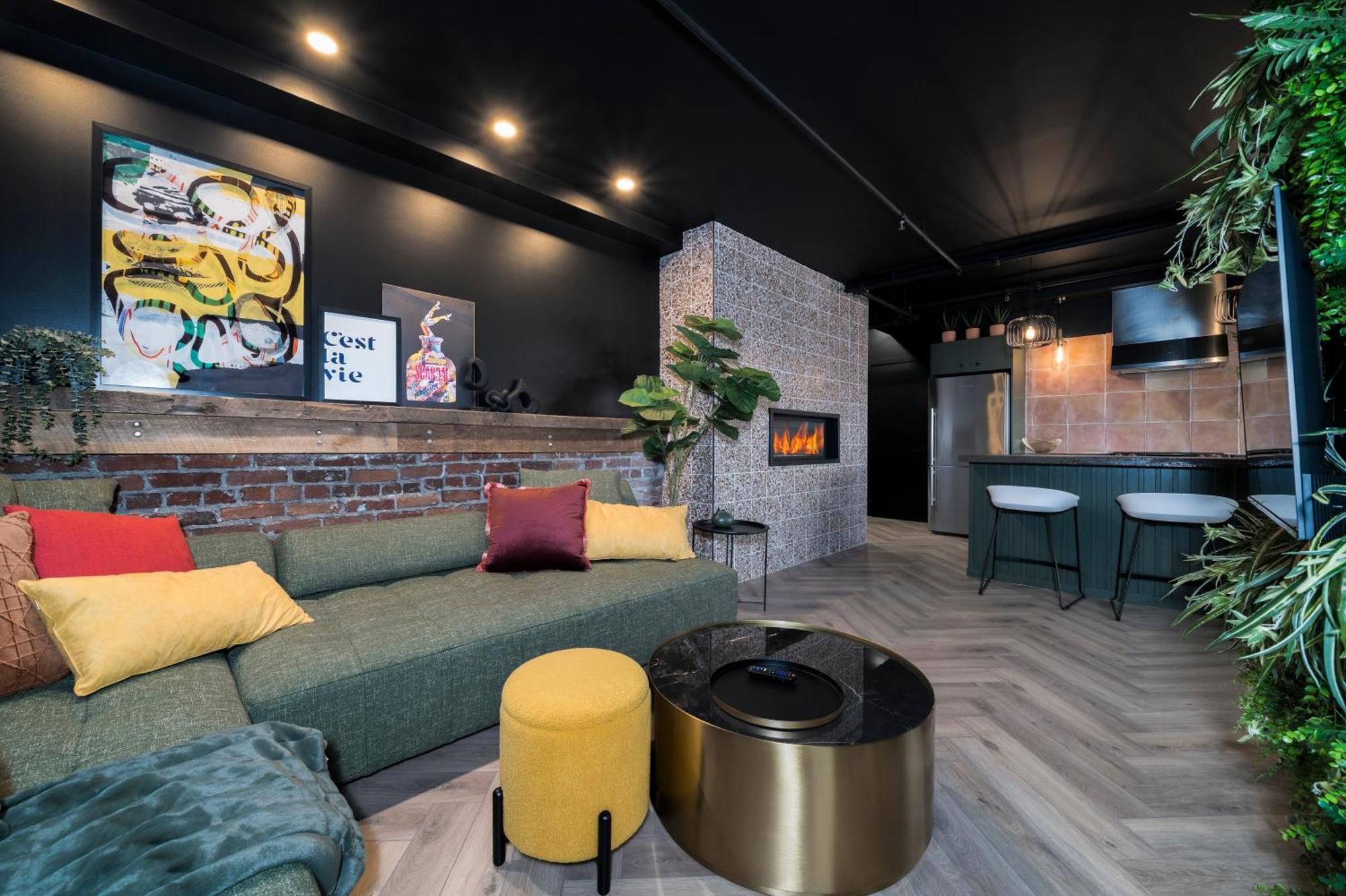 Apartment Heaven's Garden / / Luxury Penthouse Downtown Quebec City