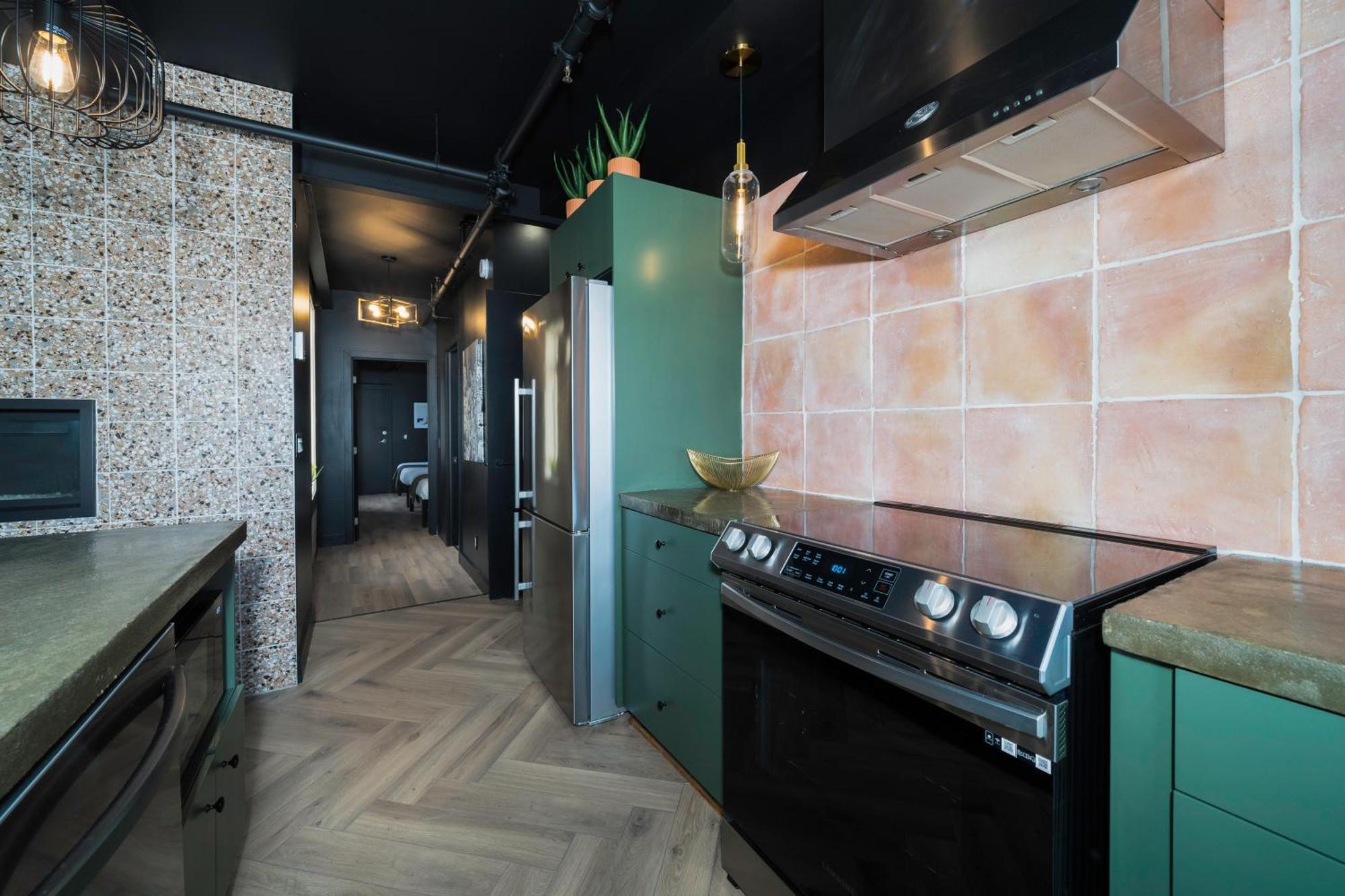 Heaven's Garden / / Luxury Penthouse Downtown Apartment *