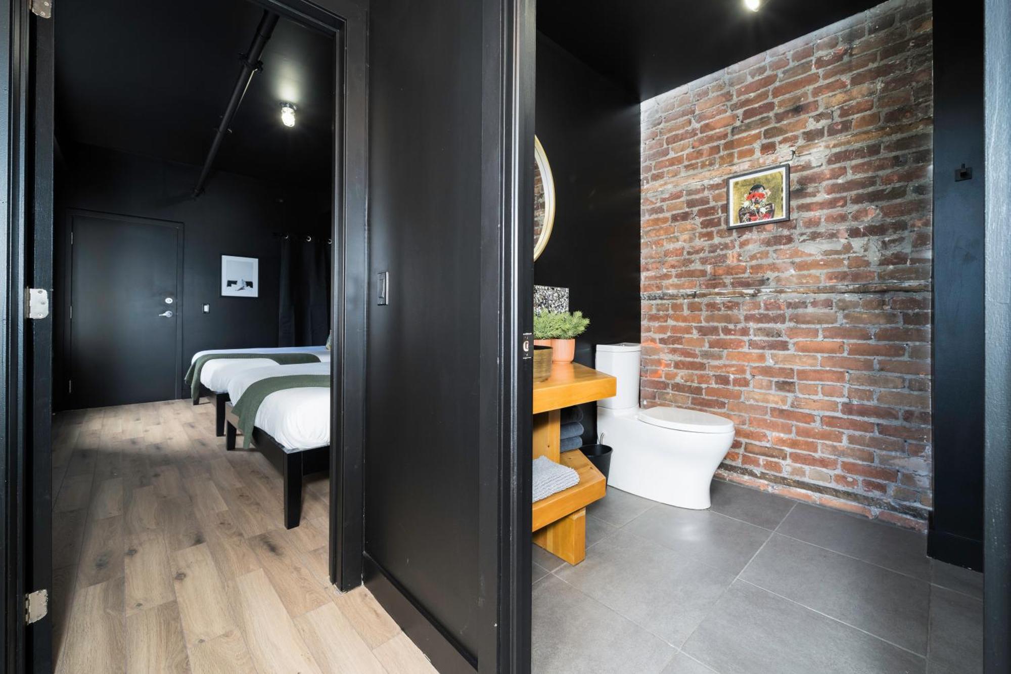 Heaven's Garden / / Luxury Penthouse Downtown Apartment Quebec City